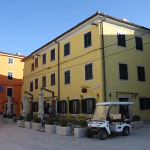 Hotel Phasiana, Fazana